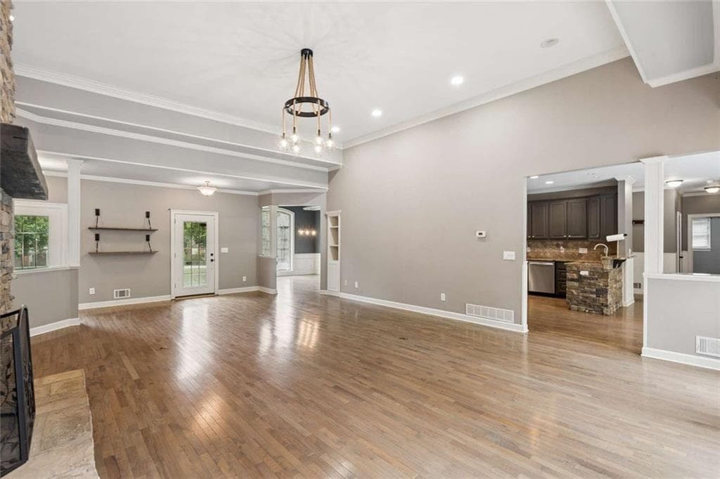 4 bedroom, 4 bathroom, 4,017 sq ft single family residence for sale at 315 Savannah Place, Loganville, GA 30052 — photo 7