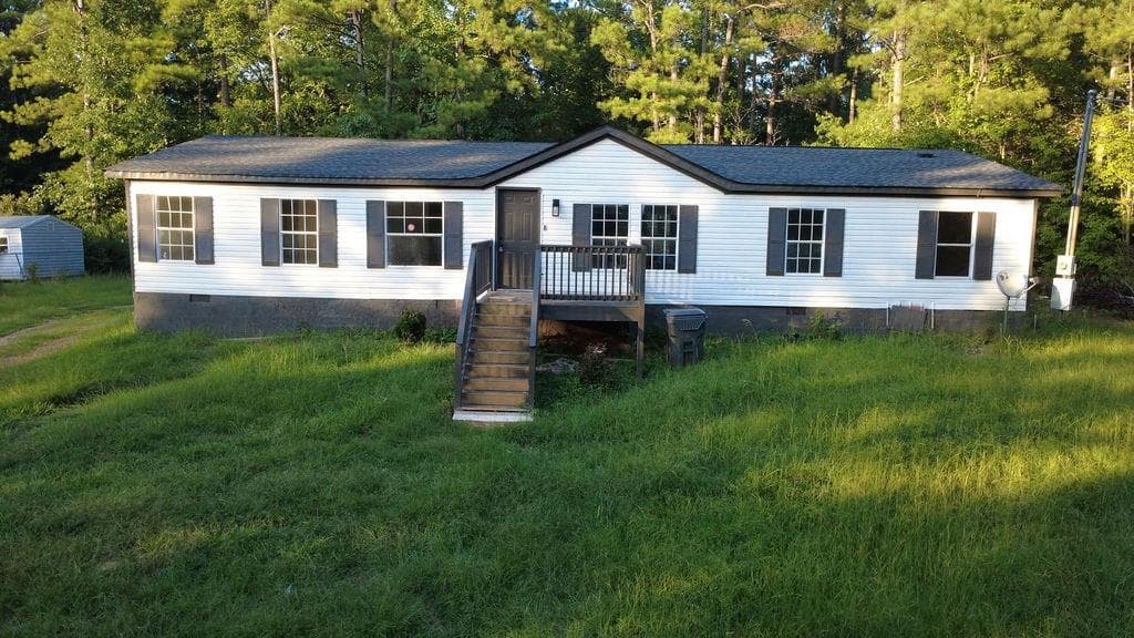 2 bedroom, 2 bathroom, 2,004 sq ft single family residence for sale at 158 Felton Drive, Milledgeville, GA 31061 — photo 3