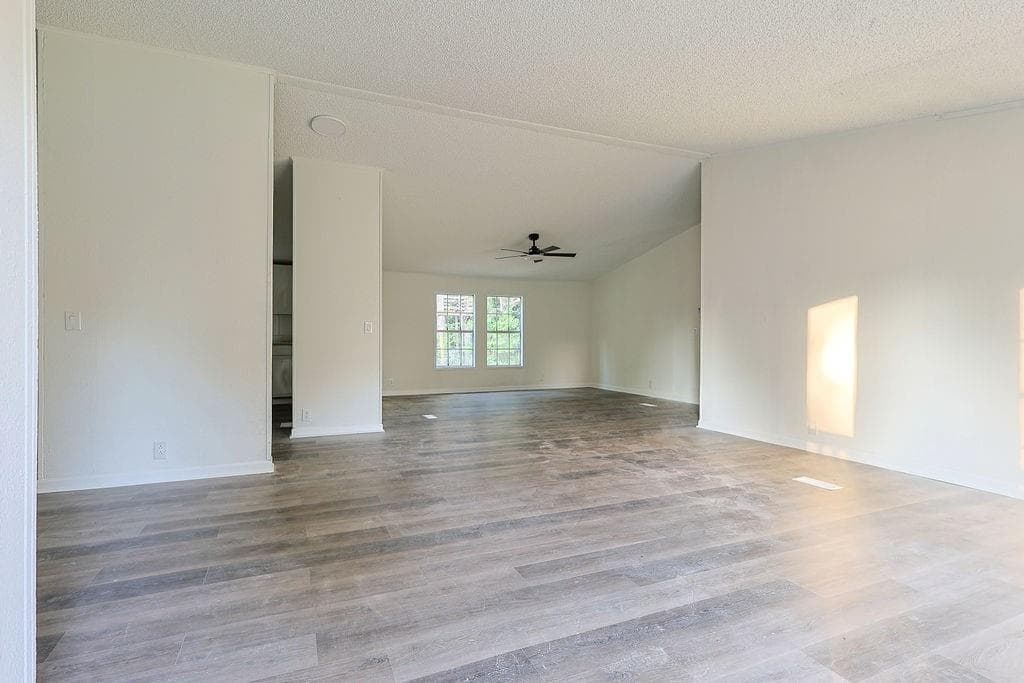 2 bedroom, 2 bathroom, 2,004 sq ft single family residence for sale at 158 Felton Drive, Milledgeville, GA 31061 — photo 9