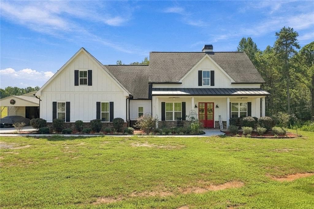 4 bedroom, 4 bathroom, 3,647 sq ft single family residence for sale at 4498 Center Hill Church Road, Loganville, GA 30052 — photo 2