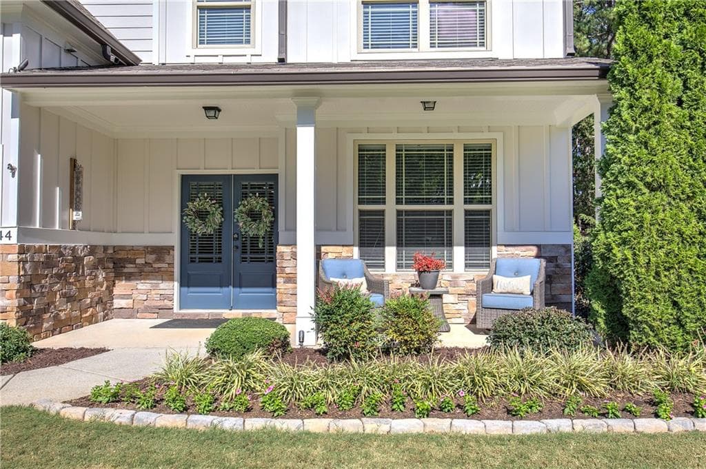 4 bedroom, 3 bathroom, 2,901 sq ft single family residence for sale at 44 Berryhill Place, Cartersville, GA 30121 — photo 2