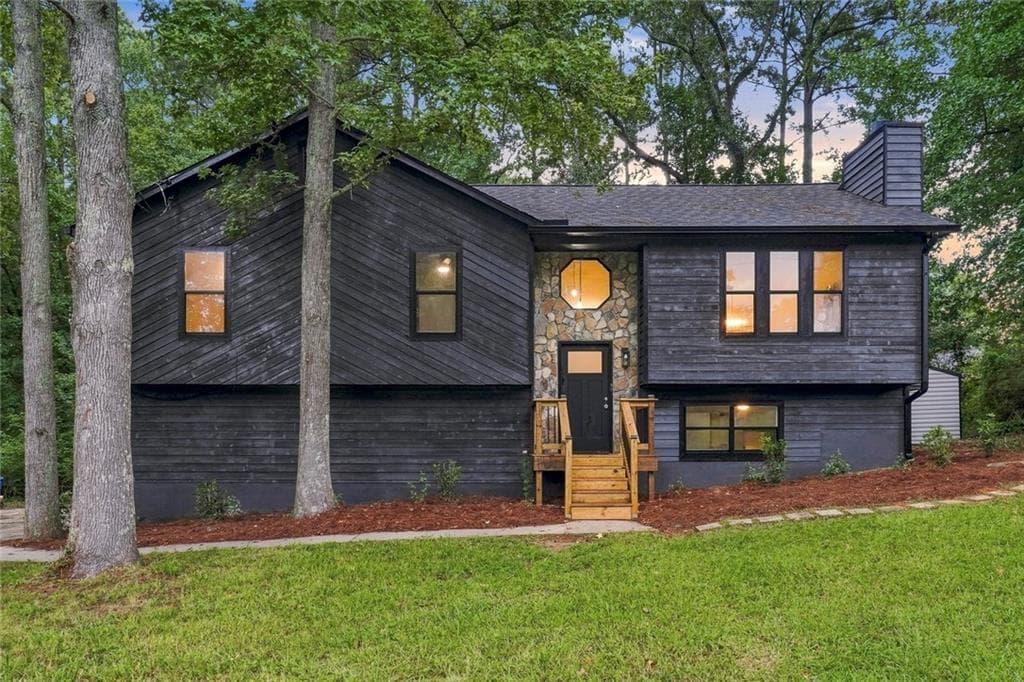 4 bedroom, 2 bathroom, 1,946 sq ft home for sale at 6311 Stoney Court, Austell, GA