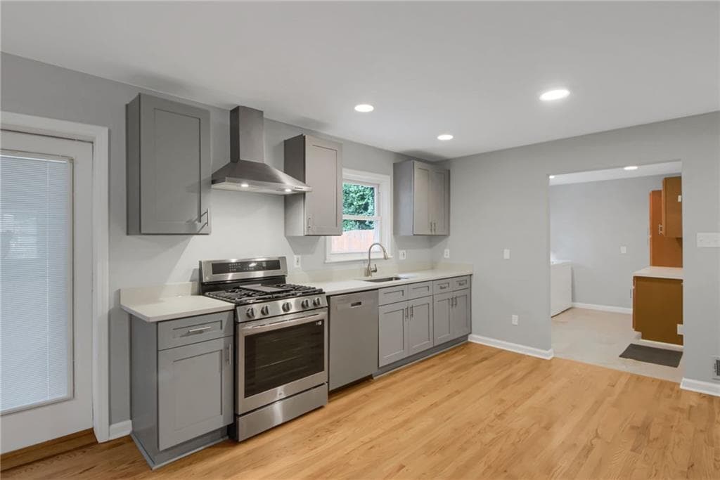 3 bedroom, 3 bathroom, 3,158 sq ft single family residence for sale at 68 Christine Drive, Marietta, GA 30066 — photo 6