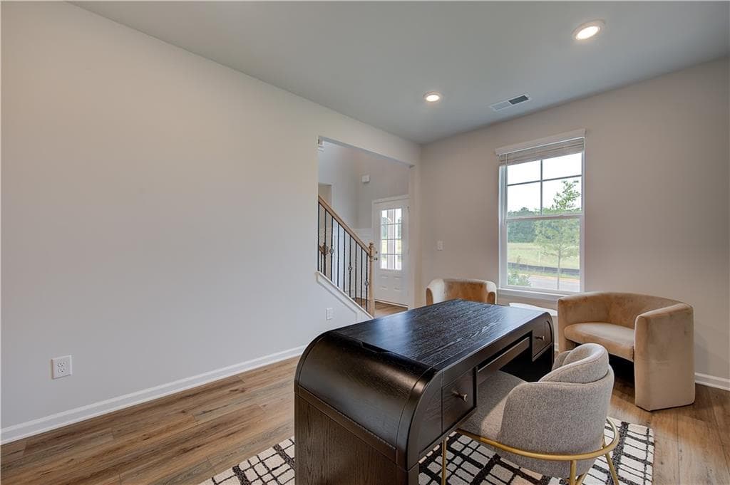 5 bedroom, 4 bathroom, 3,868 sq ft single family residence for sale at 188 Compass Road, Hampton, GA 30228 — photo 6