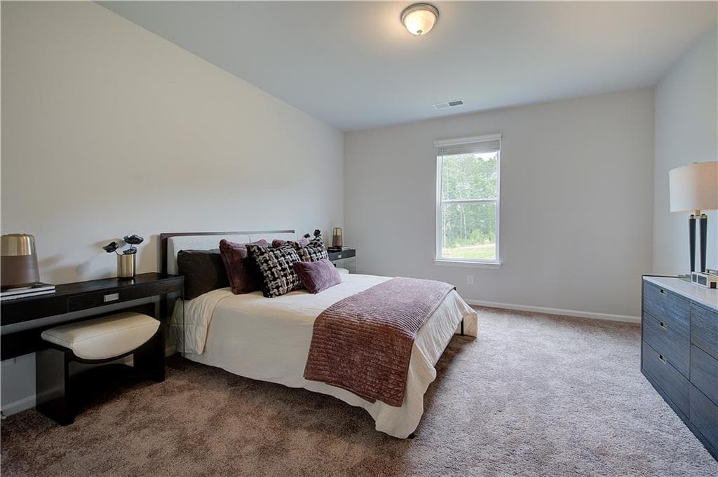 5 bedroom, 4 bathroom, 3,868 sq ft single family residence for sale at 188 Compass Road, Hampton, GA 30228 — photo 7