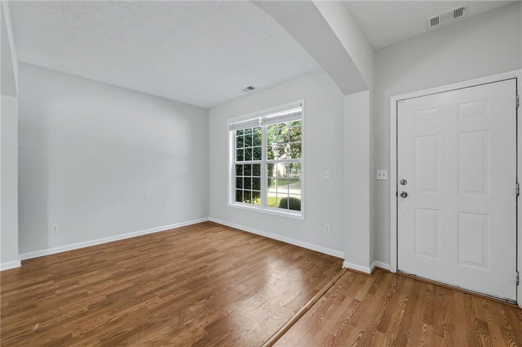 4 bedroom, 3 bathroom, 2,220 sq ft single family residence for rent at 290 Clairidge Lane, Lawrenceville, GA 30046 for $2,300 a month — photo 4