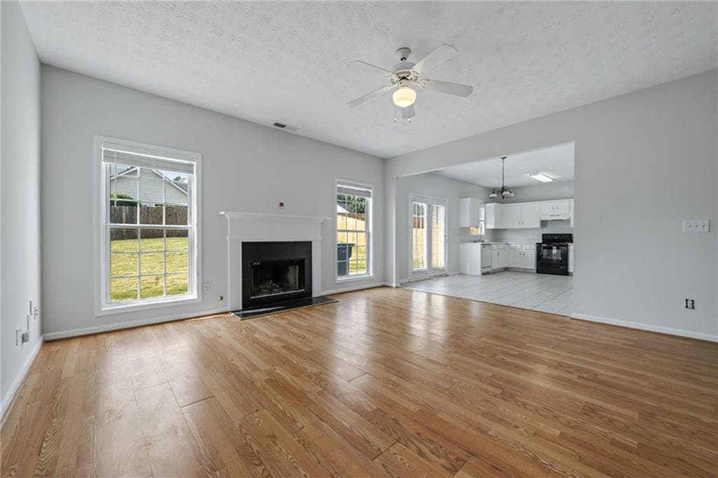 4 bedroom, 3 bathroom, 2,220 sq ft single family residence for rent at 290 Clairidge Lane, Lawrenceville, GA 30046 for $2,300 a month — photo 8