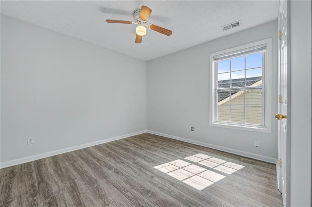 4 bedroom, 3 bathroom, 2,220 sq ft single family residence for rent at 290 Clairidge Lane, Lawrenceville, GA 30046 for $2,300 a month — photo 9