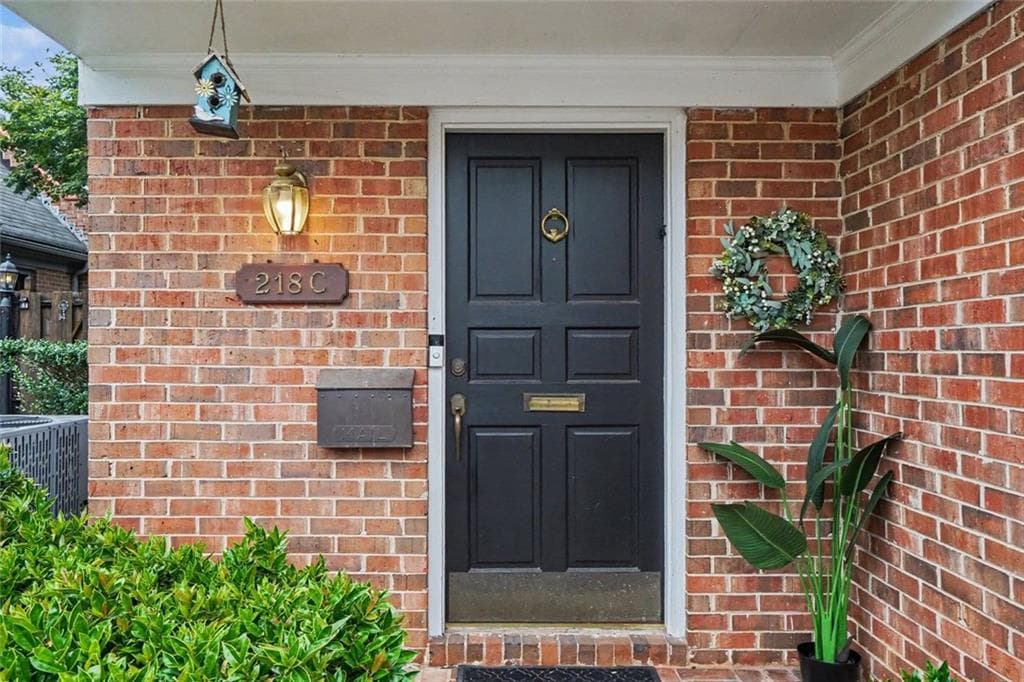 3 bedroom, 3 bathroom, 1,296 sq ft townhouse for sale at 218 Forkner Drive C, Decatur, GA 30030 — photo 9