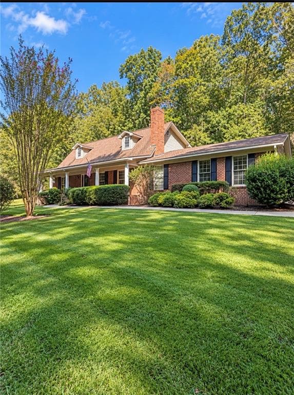 3 bedroom, 3 bathroom, 2,599 sq ft single family residence for sale at 403 S SEQUOYAH Circle, Calhoun, GA 30701 — photo 2