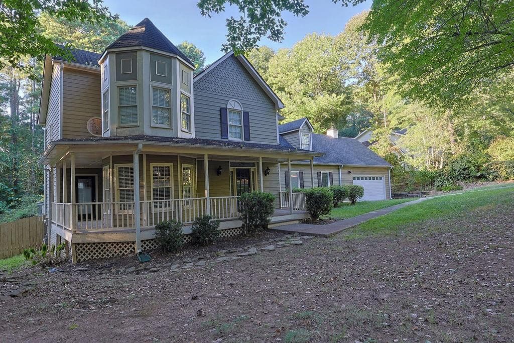 4 bedroom, 3 bathroom, 3,696 sq ft single family residence for sale at 125 Picketts Lake Drive, Acworth, GA 30101 — photo 9
