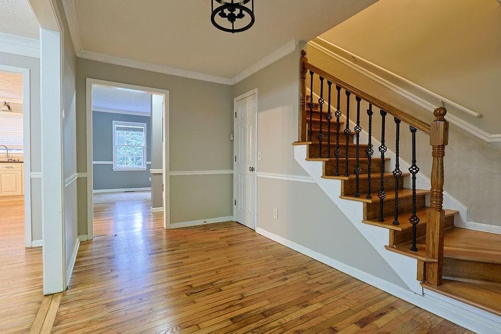 4 bedroom, 3 bathroom, 3,696 sq ft single family residence for sale at 125 Picketts Lake Drive, Acworth, GA 30101 — photo 10