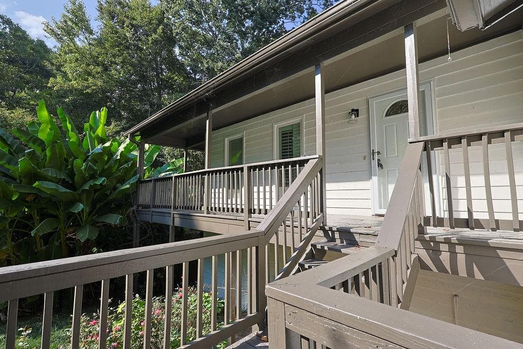4 bedroom, 2 bathroom, 4,245 sq ft single family residence for sale at 151 Farmington Drive, Woodstock, GA 30188 — photo 6