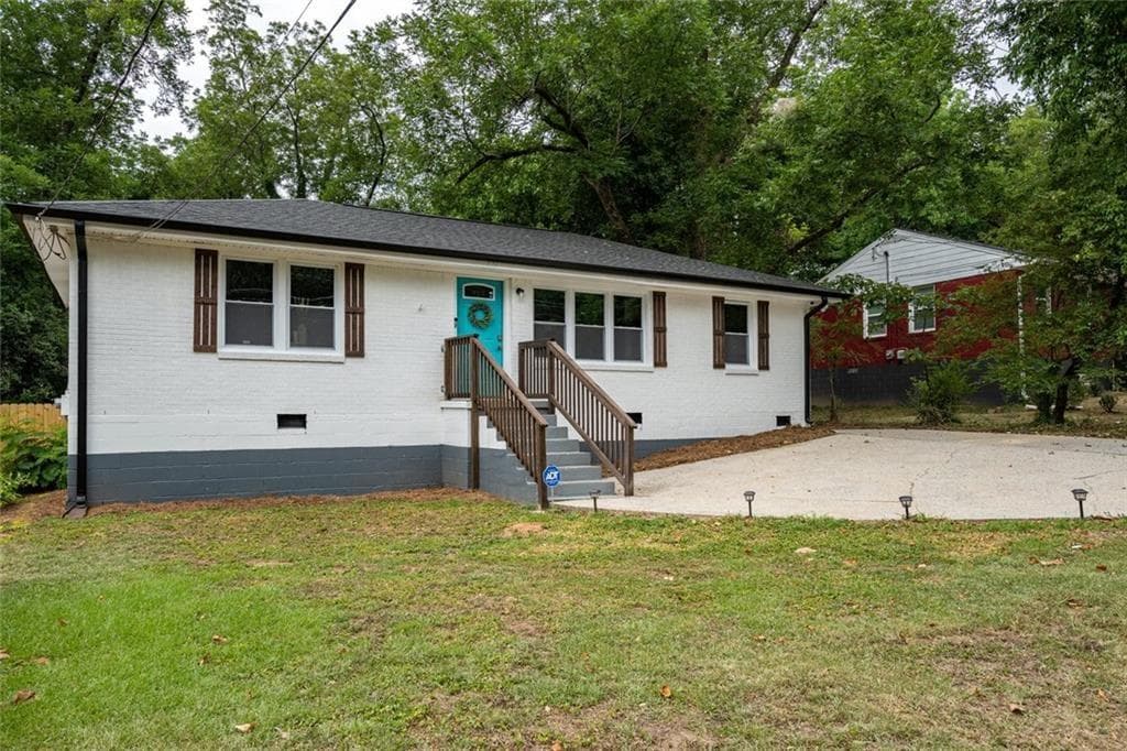 3 bedroom, 2 bathroom, 1,080 sq ft single family residence for sale at 831 Catherine Street, Forest Park, GA 30297