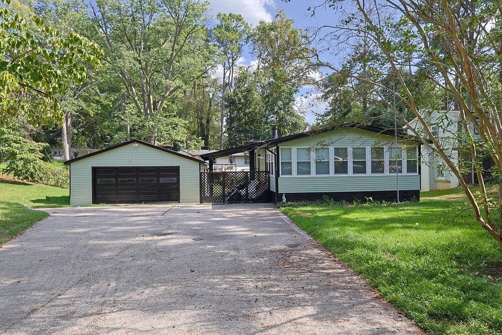 2 bedroom, 2 bathroom, 2,960 sq ft single family residence for sale at 3029 Flamingo Drive, Decatur, GA 30033