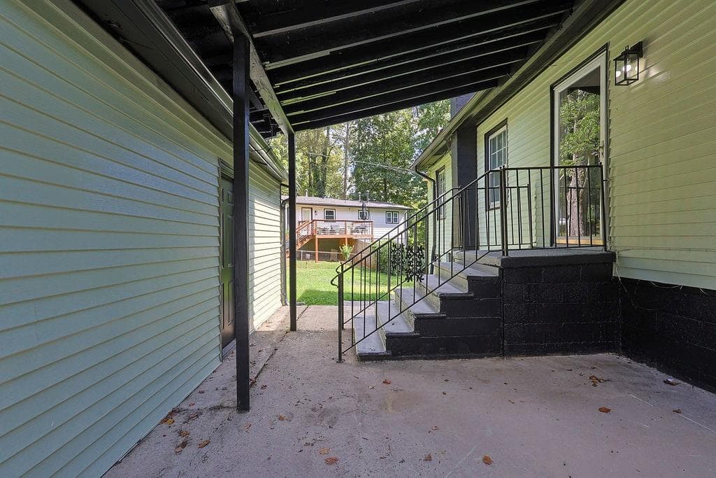 2 bedroom, 2 bathroom, 2,960 sq ft single family residence for sale at 3029 Flamingo Drive, Decatur, GA 30033 — photo 10