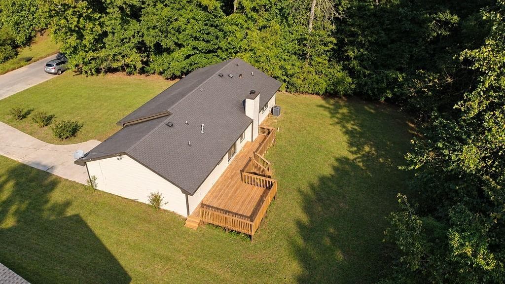 3 bedroom, 2 bathroom, 2,495 sq ft single family residence for sale at 190 Mountain View Circle, Covington, GA 30016 — photo 4