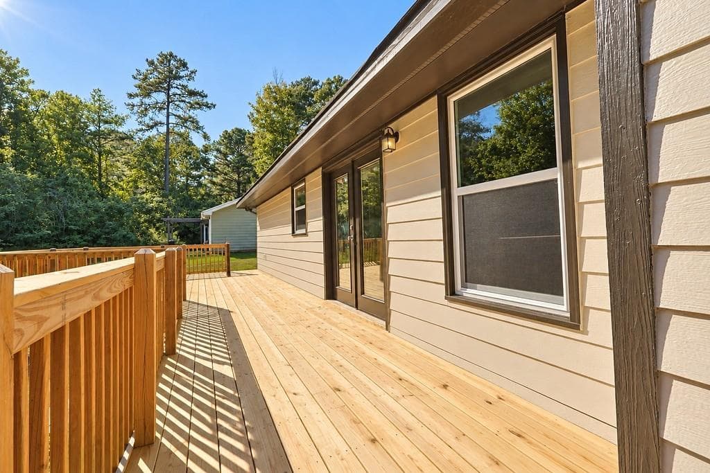 3 bedroom, 2 bathroom, 2,495 sq ft single family residence for sale at 190 Mountain View Circle, Covington, GA 30016 — photo 7