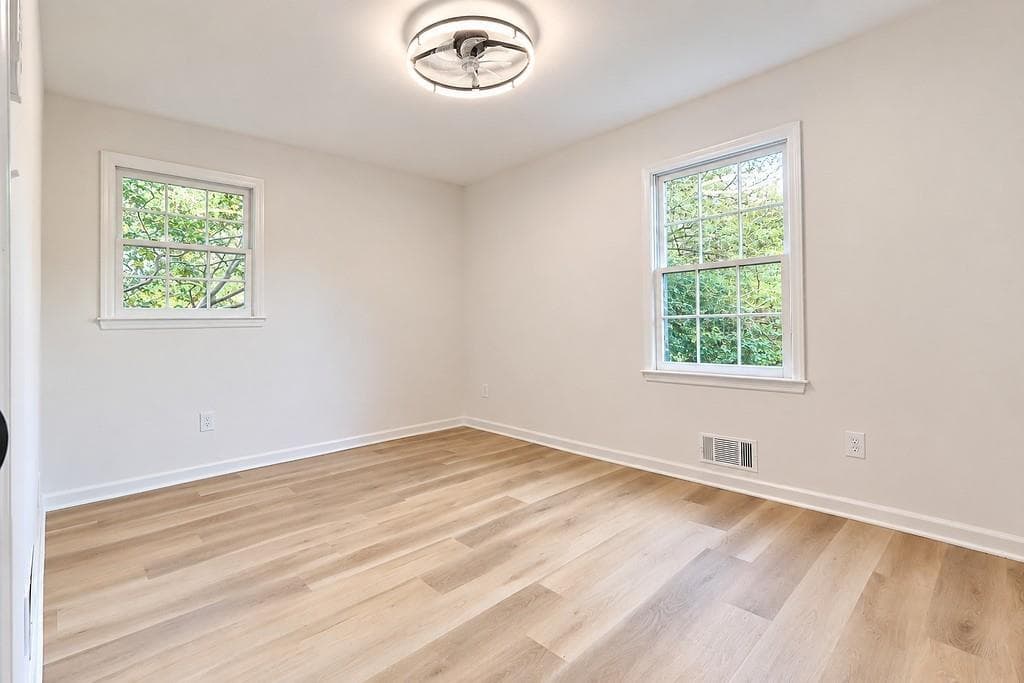 3 bedroom, 2 bathroom, 2,044 sq ft single family residence for sale at 3401 San Antonio Drive, Snellville, GA 30039 — photo 6