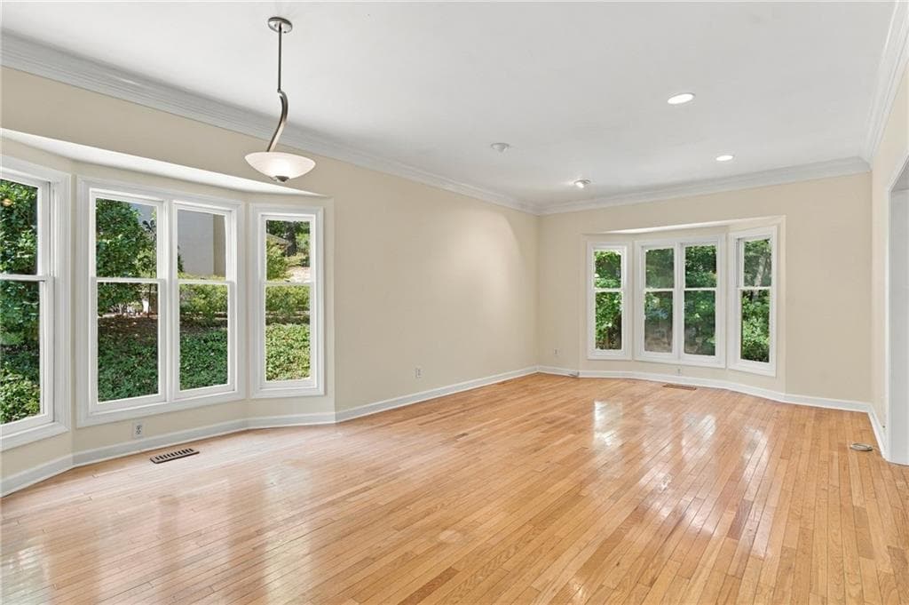 5 bedroom, 5 bathroom, 5,230 sq ft single family residence for sale at 26 Ridgemere Trace, Sandy Springs, GA 30328 — photo 9