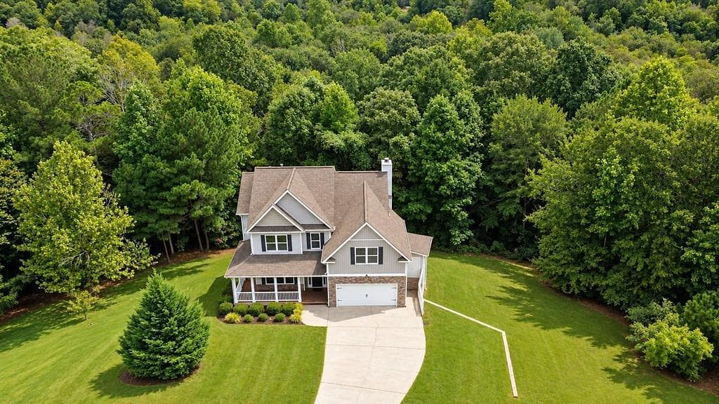 5 bedroom, 4 bathroom, 3,387 sq ft single family residence for sale at 6 Creekside Bluff, Hiram, GA 30141 — photo 2