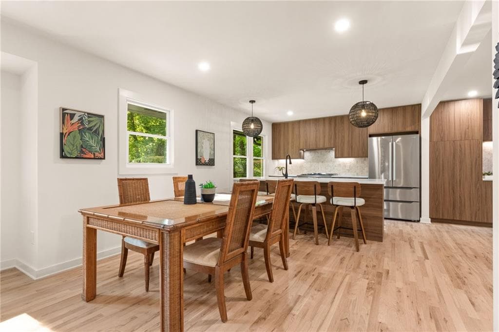 3 bedroom, 3 bathroom, 3,137 sq ft single family residence for sale at 482 Willowbrook Drive, Smyrna, GA 30082 — photo 8