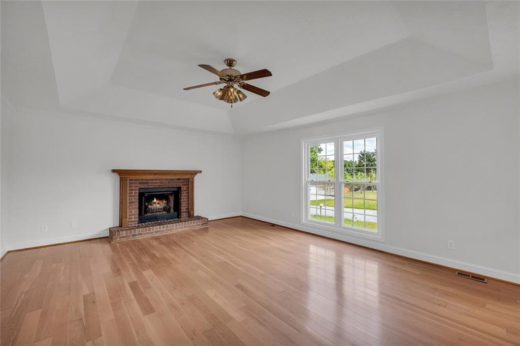 4 bedroom, 3 bathroom, 3,530 sq ft single family residence for sale at 1170 Robert Pointe Way, Lawrenceville, GA 30045 — photo 6