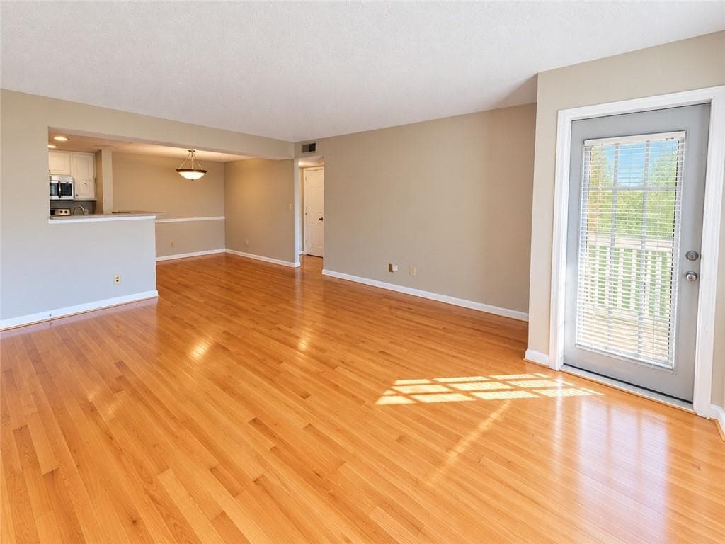 1 bedroom, 1 bathroom, 690 sq ft condominium for rent at 2037 Chastain Park Court, Atlanta, GA 30342 for $1,795 a month