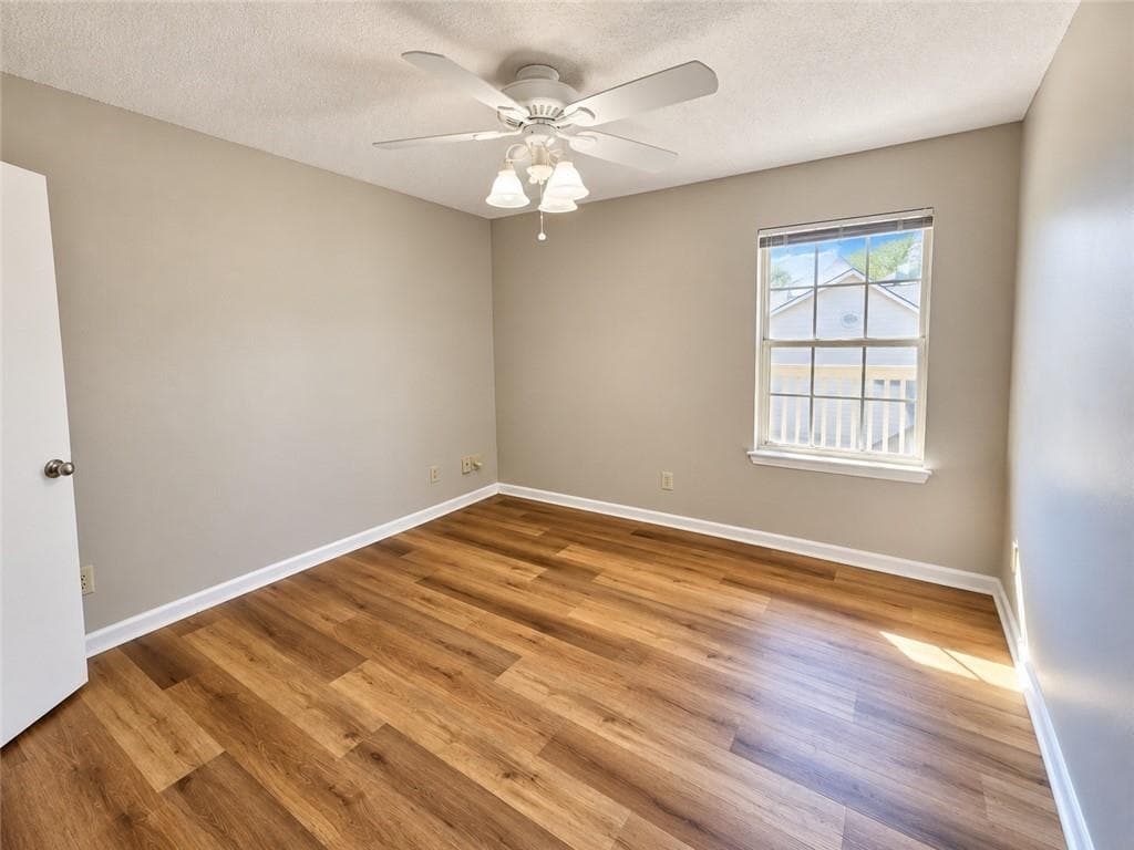 1 bedroom, 1 bathroom, 690 sq ft condominium for rent at 2037 Chastain Park Court, Atlanta, GA 30342 for $1,795 a month — photo 4
