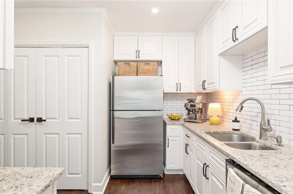 2 bedroom, 2 bathroom, 1,566 sq ft townhouse for sale at 904 Lenox Hill Court, Atlanta, GA 30324 — photo 9