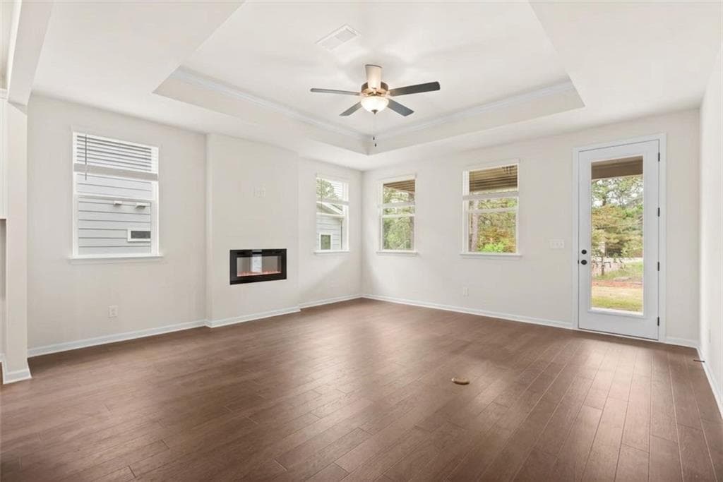 3 bedroom, 3 bathroom, 2,212 sq ft single family residence for sale at 3644 Arrow Root Circle, Loganville, GA 30052 — photo 2