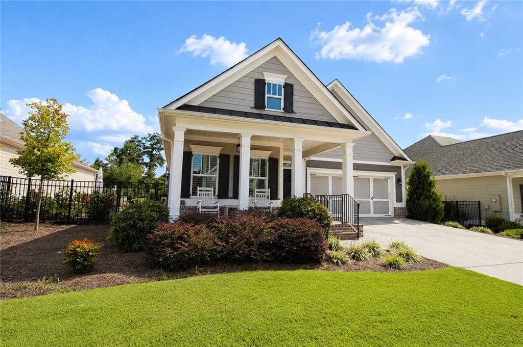 3 bedroom, 3 bathroom, 2,429 sq ft single family residence for sale at 3278 Encore Circle, Kennesaw, GA 30152 — photo 3