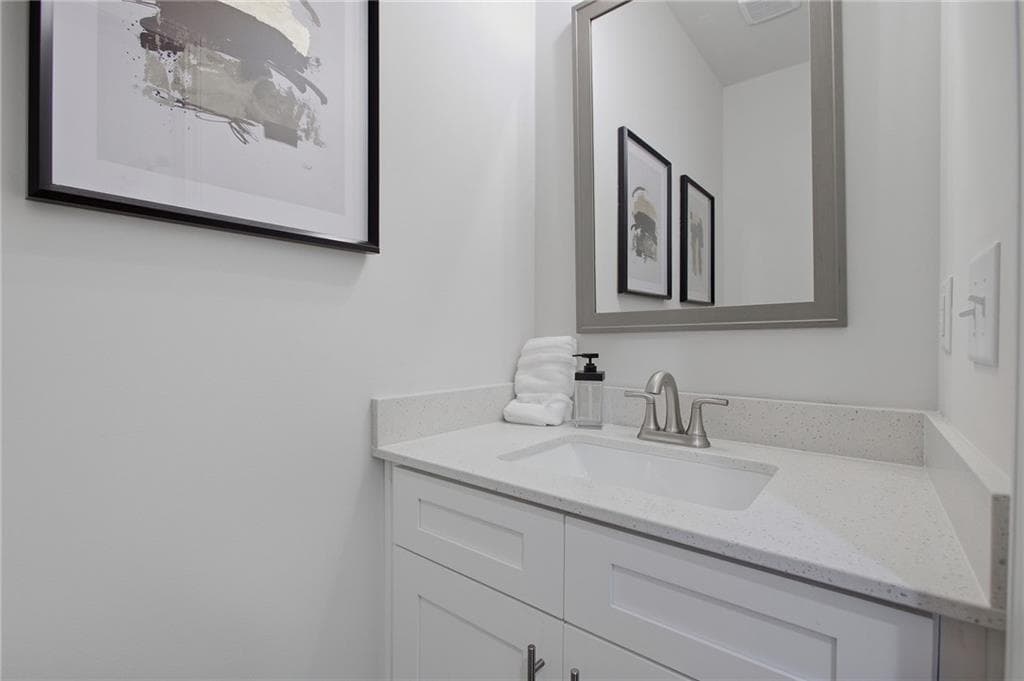 3 bedroom, 3 bathroom, 1,585 sq ft townhouse for sale at 17 Benscot Drive, Austell, GA 30106 — photo 7