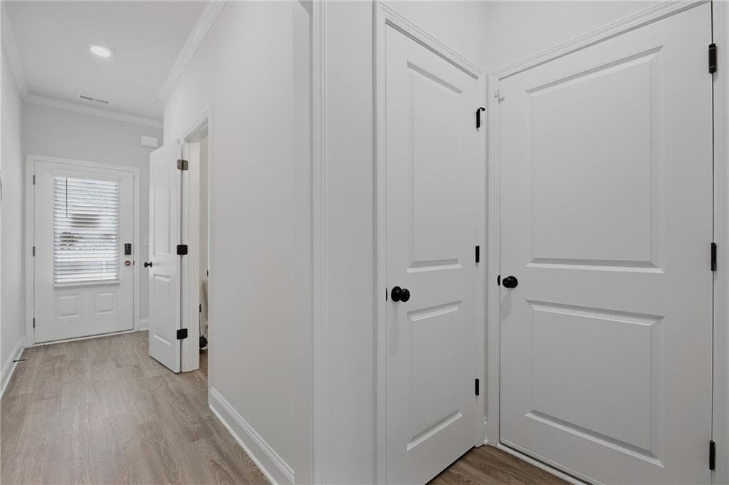 3 bedroom, 3 bathroom, 1,585 sq ft townhouse for sale at 17 Benscot Drive, Austell, GA 30106 — photo 8
