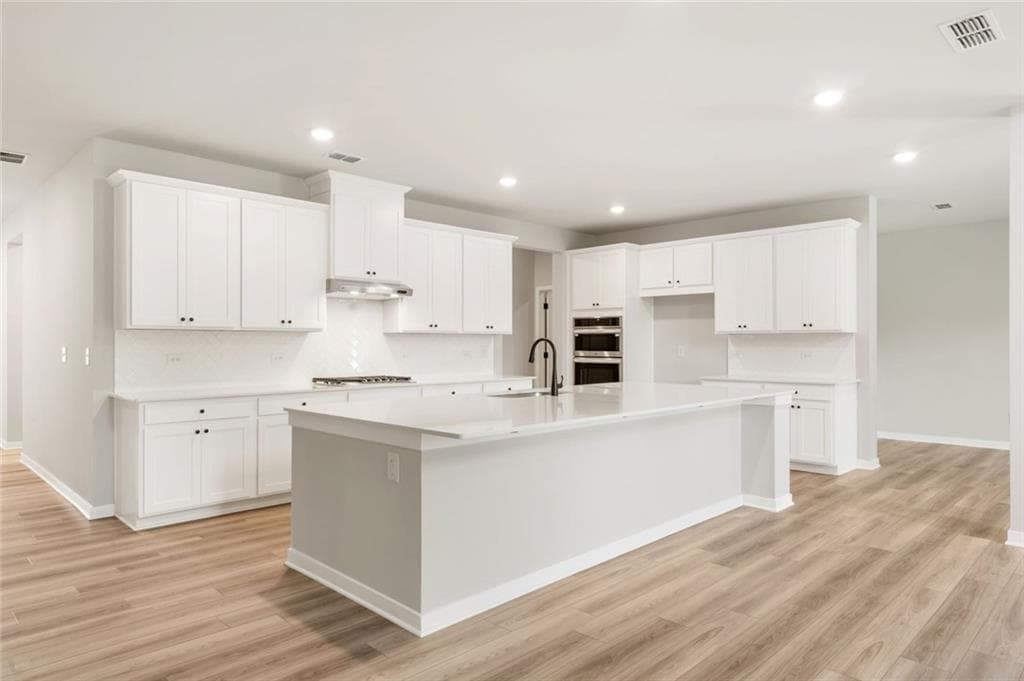 6 bedroom, 5 bathroom, 3,829 sq ft single family residence for sale at 140 Serenade Creek Road, Mcdonough, GA 30252 — photo 7