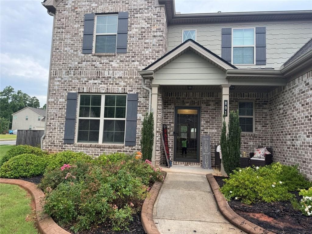 5 bedroom, 4 bathroom, 3,496 sq ft single family residence for sale at 801 Relic Ridge, Hampton, GA 30228 — photo 3
