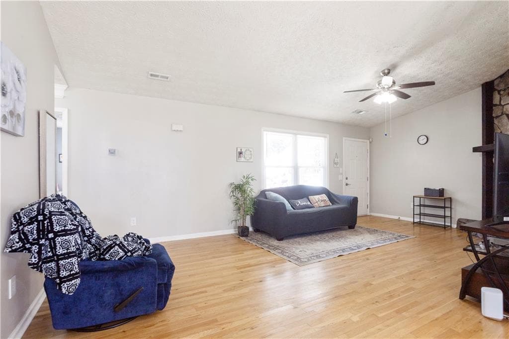3 bedroom, 2 bathroom, 1,416 sq ft single family residence for sale at 1971 Marshes Glenn Drive, Norcross, GA 30071 — photo 5