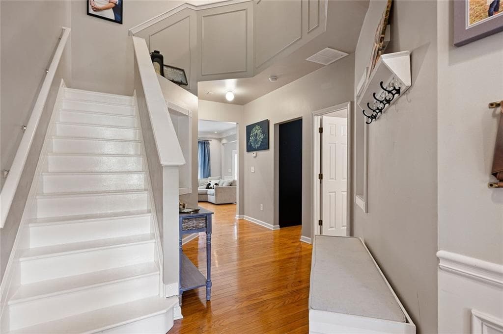 3 bedroom, 3 bathroom, 2,349 sq ft single family residence for sale at 3975 Abernathy Farm Way, Acworth, GA 30101 — photo 5