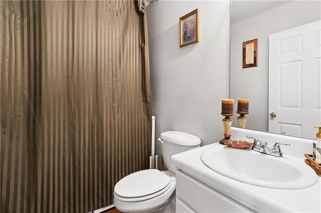 2 bedroom, 3 bathroom, 1,216 sq ft townhouse for sale at 253 Gallant Court 17, Mableton, GA 30126 — photo 8