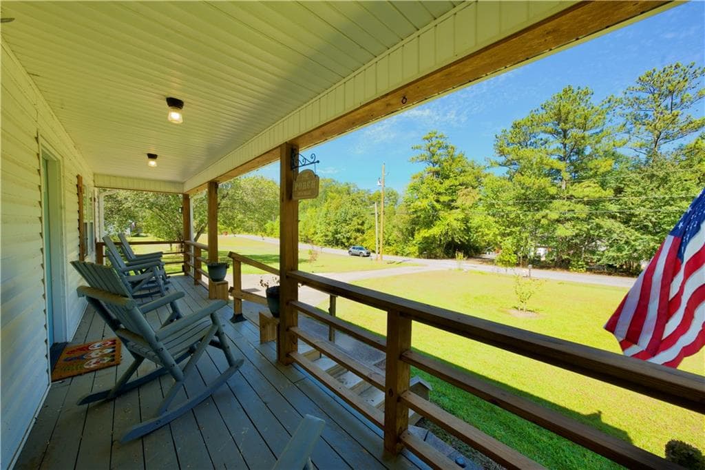 3 bedroom, 2 bathroom, 1,872 sq ft single family residence for sale at 65 Chipley Creek Drive, Villa Rica, GA 30180 — photo 3