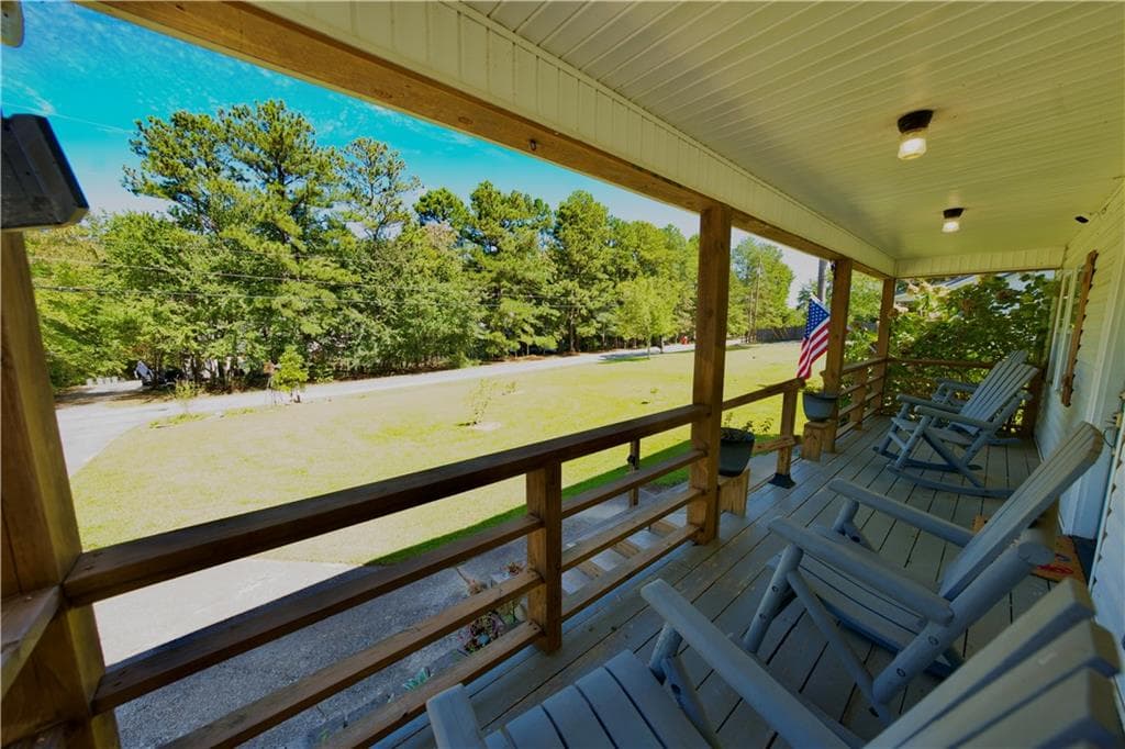 3 bedroom, 2 bathroom, 1,872 sq ft single family residence for sale at 65 Chipley Creek Drive, Villa Rica, GA 30180 — photo 4