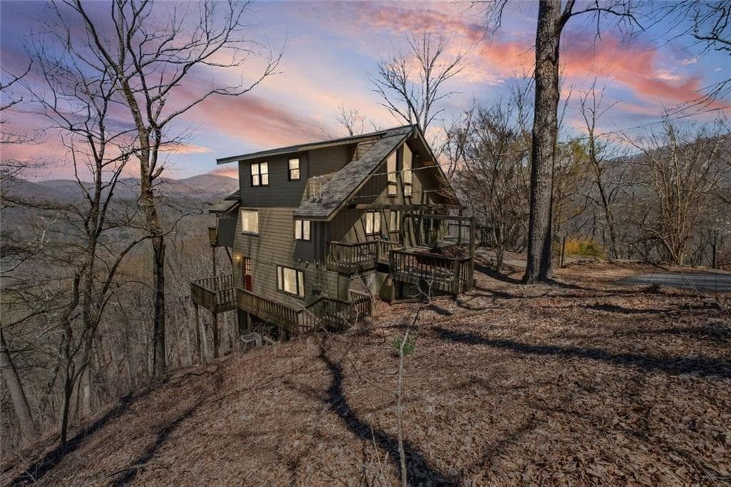 3 bedroom, 3 bathroom, 2,636 sq ft single family residence for sale at 360 Locust Trail, Jasper, GA 30143