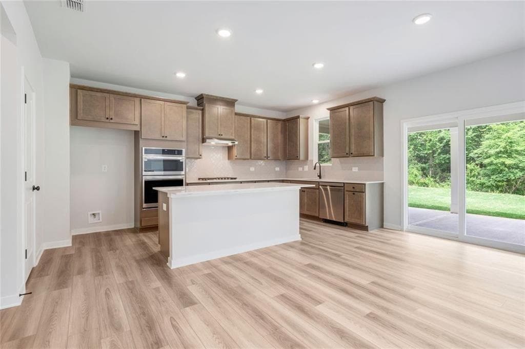 4 bedroom, 3 bathroom, 2,987 sq ft single family residence for sale at 416 Amberleaf Cove, Mcdonough, GA 30252 — photo 5
