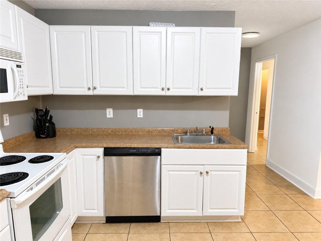 1 bedroom, 1 bathroom apartment for rent at 1447 Shiloh Way 1, Kennesaw, GA 30144 for $1,500 a month — photo 3