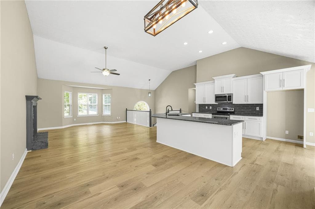4 bedroom, 2 bathroom, 2,344 sq ft single family residence for sale at 3997 Arrington Road, Acworth, GA 30102 — photo 10