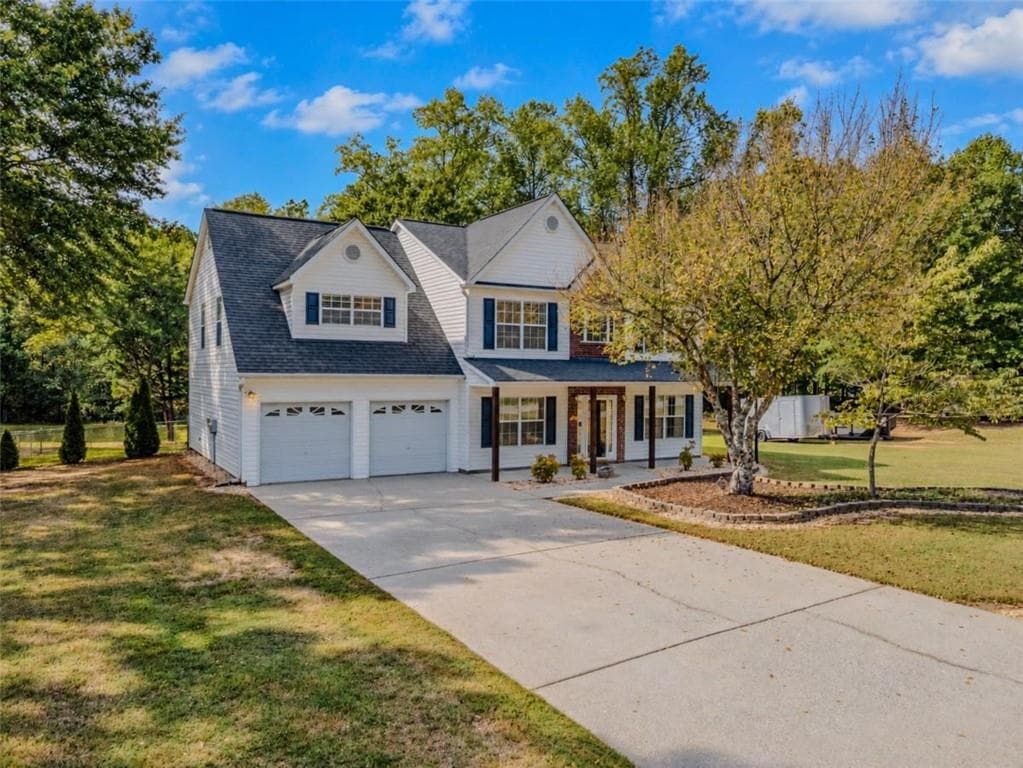 4 bedroom, 3 bathroom, 2,550 sq ft single family residence for sale at 1205 Mystic Drive, Loganville, GA 30052 — photo 7