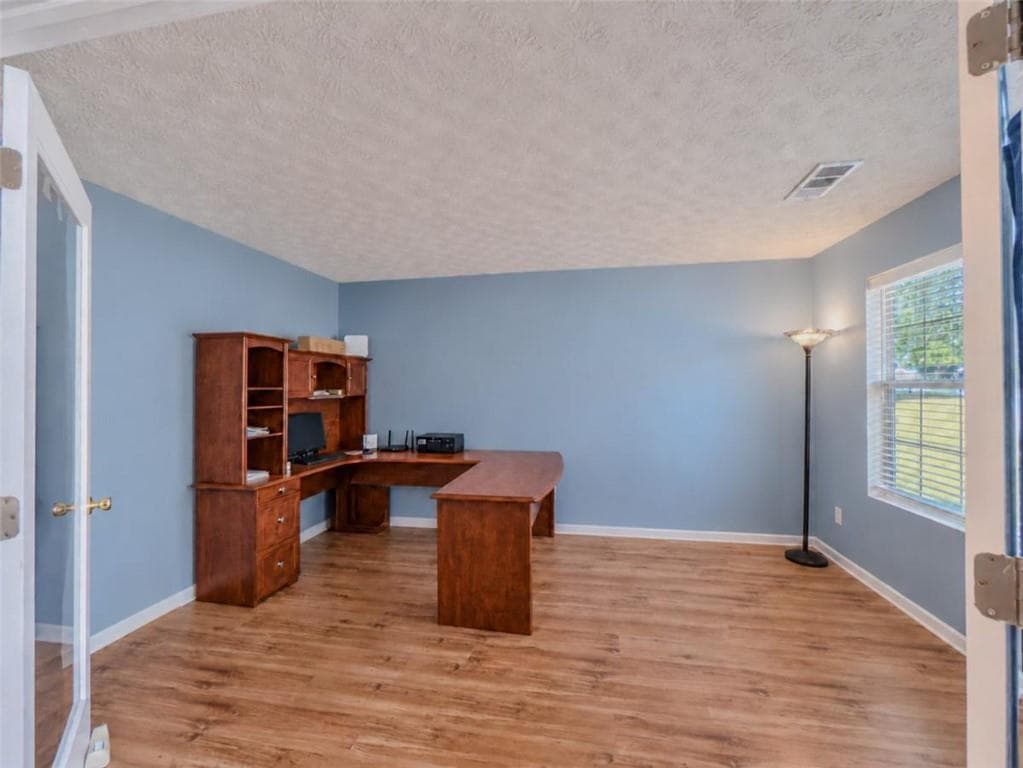 4 bedroom, 3 bathroom, 2,550 sq ft single family residence for sale at 1205 Mystic Drive, Loganville, GA 30052 — photo 10