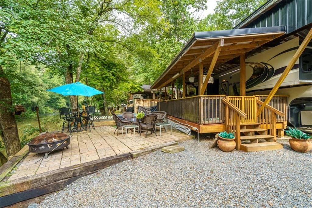 1 bedroom, 1 bathroom, 400 sq ft single family residence for sale at 65 1St Street, Ellijay, GA 30540 — photo 4