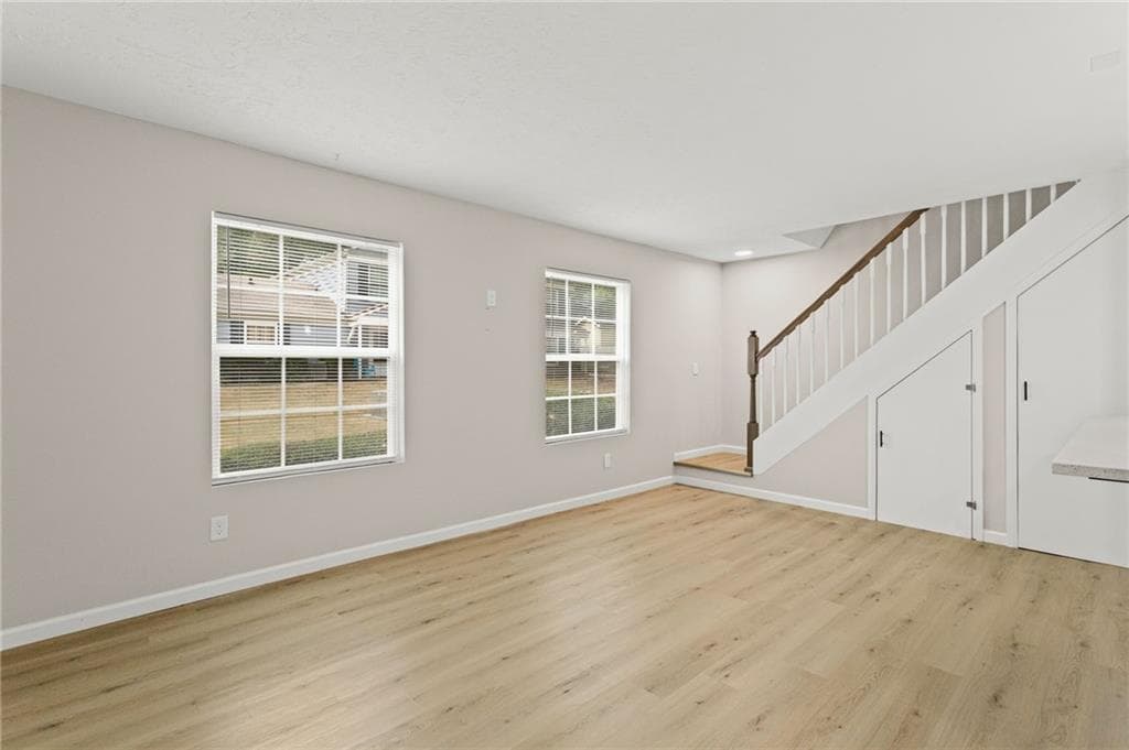 2 bedroom, 1 bathroom, 882 sq ft townhouse for sale at 1321 Surrey Lane, Marietta, GA 30008 — photo 8