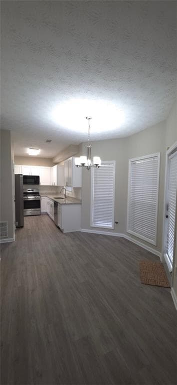 4 bedroom, 3 bathroom, 2,737 sq ft single family residence for rent at 2377 Fawn Hollow Court, Duluth, GA 30096 for $2,500 a month — photo 8